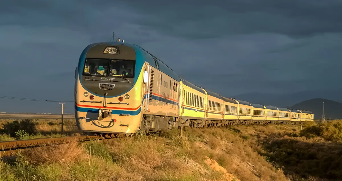 3-Tages-Durchquerung: Wüste, Hauptstadt und Nachtzug