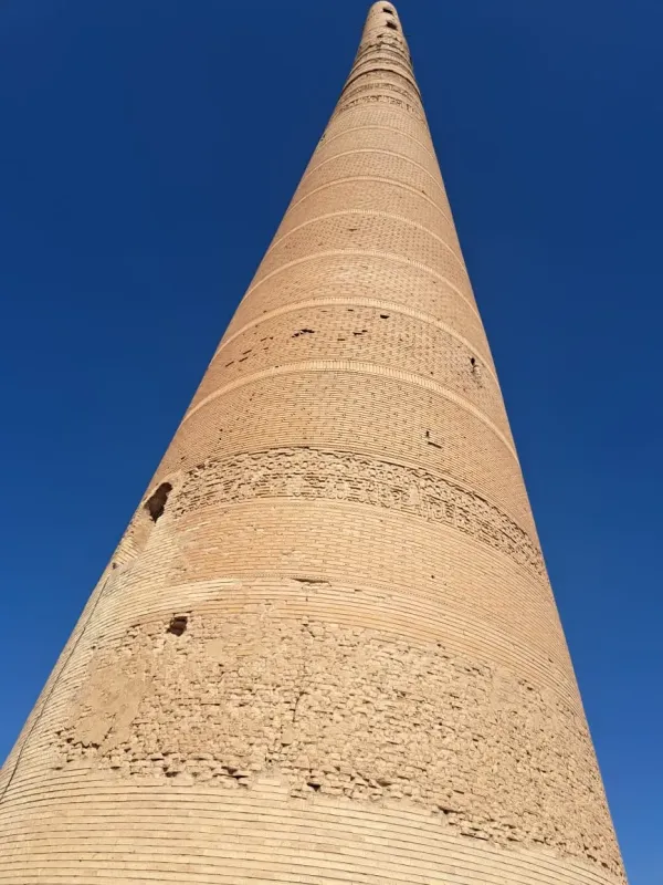 3-Day Northern Route: Darvaza, Ashgabat and Ancient Kunya-Urgench