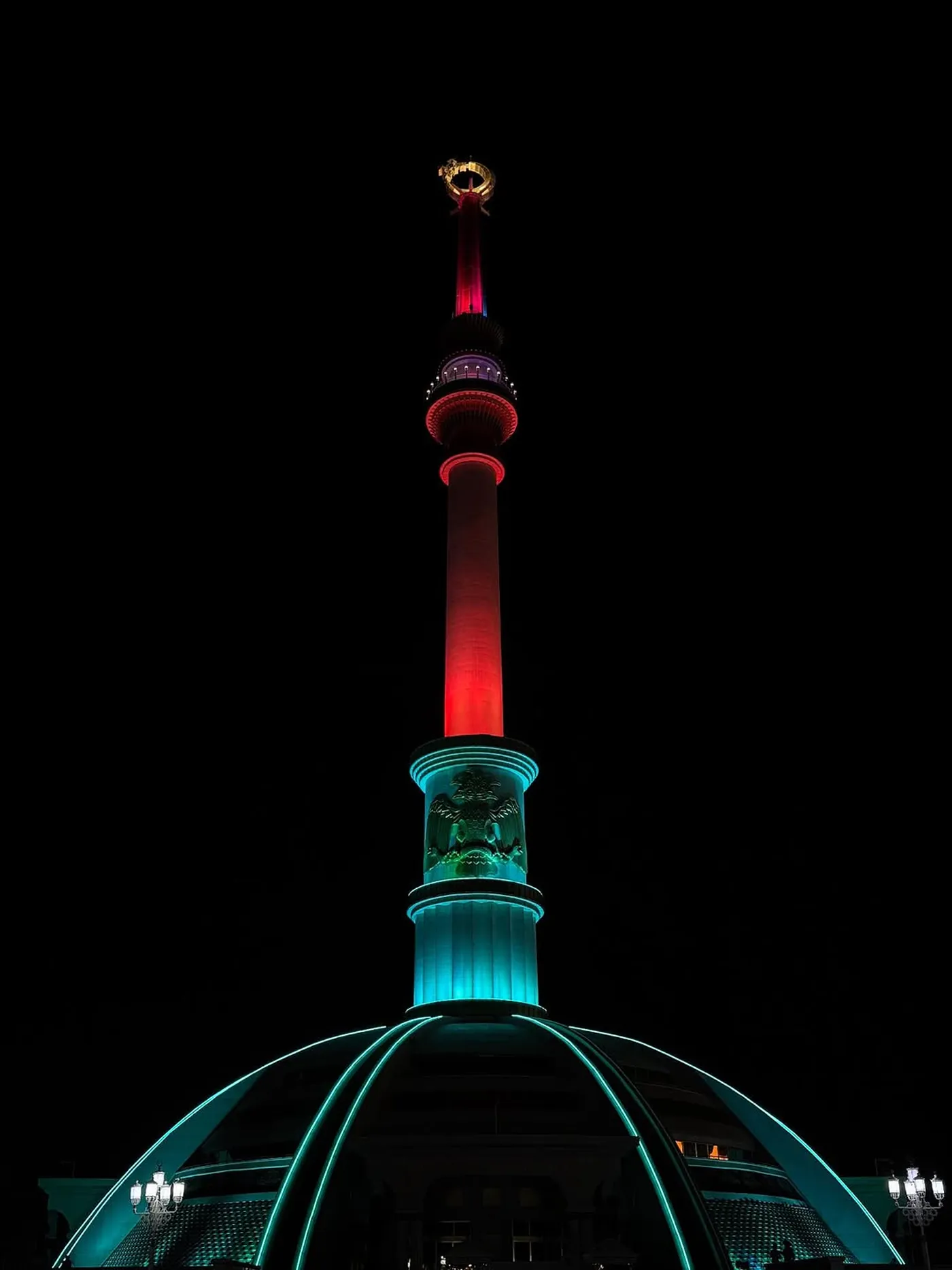 7-Day Grand Turkmenistan Expedition: Canyons, Crater & Silk Road