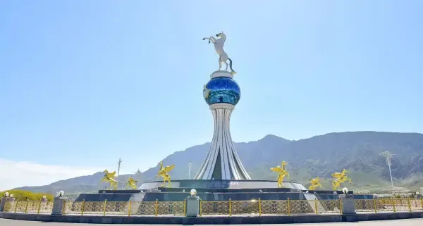 2-Day Circular Tour (Airport – Airport): Ashgabat and Darvaza Crater