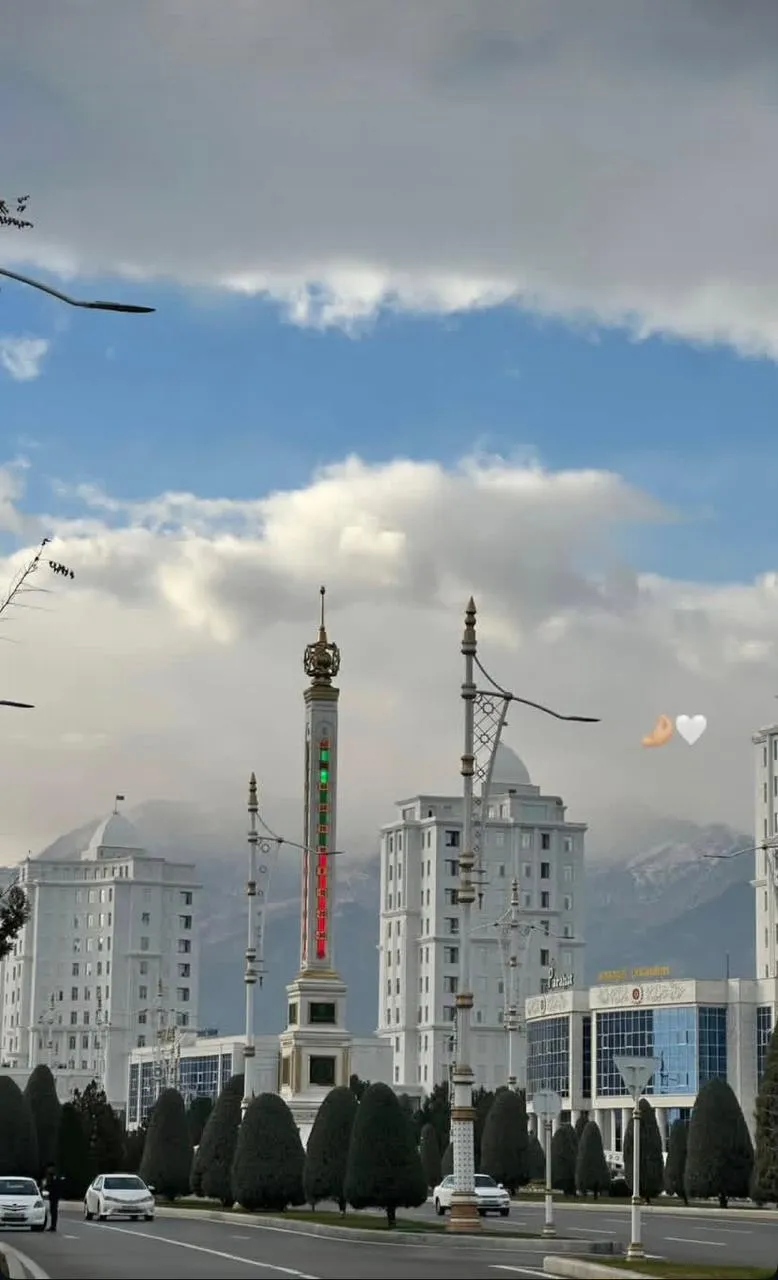 3-Day Turkmenistan Transit Tour: Farap, Merv, Ashgabat & Darvaza