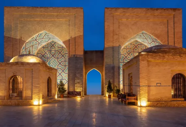 4-day Turkmenistan tour from Bukhara to Iran/Ashgabat: Merv, Darvaza and Ashgabat